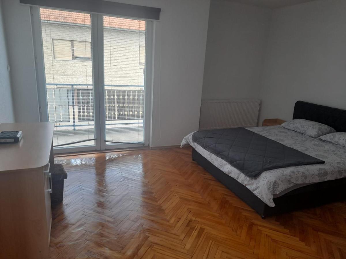 Апартаменти Apartman Sana Lux Sanski Most Екстер'єр фото